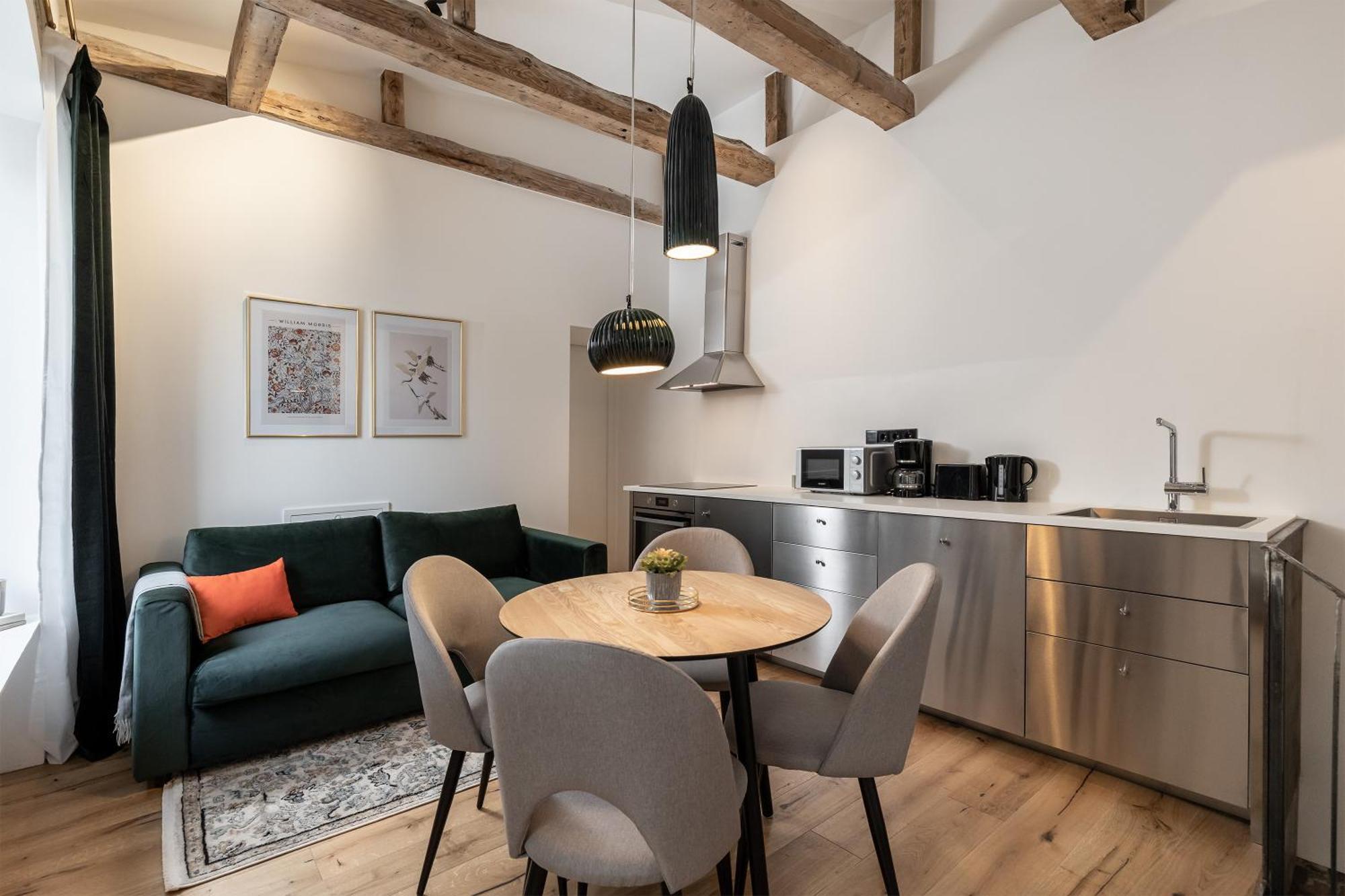 Appartement Coolest In Berlin, Easy Check-in, Close To Center, Stylish & Cozy Maisonette #4 Berlijn