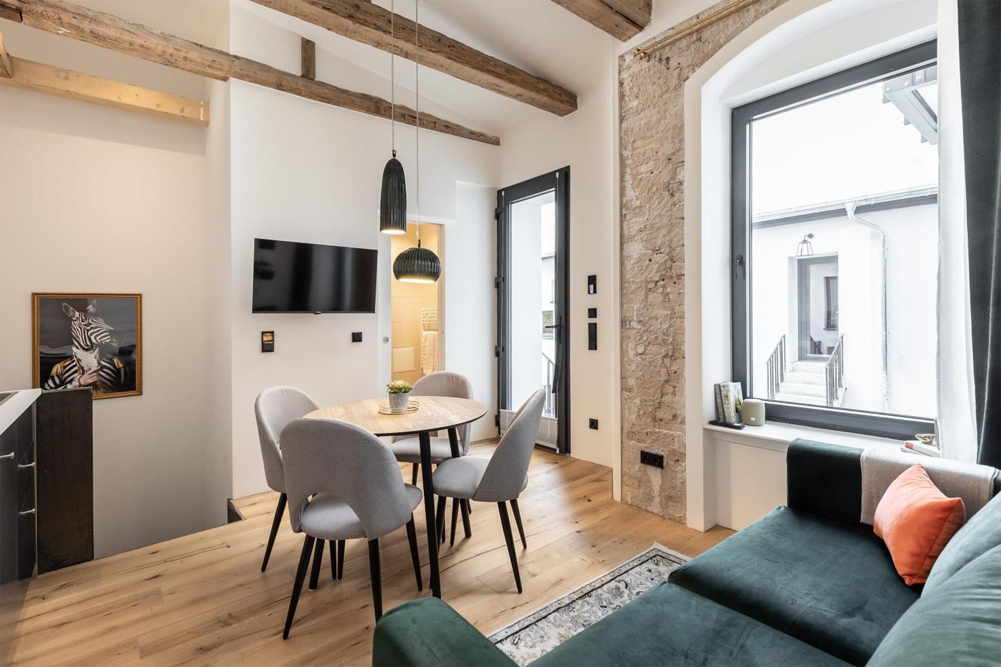 Coolest In Berlin, Easy Check-in, Close To Center, Stylish & Cozy Maisonette #4 * Berlijn